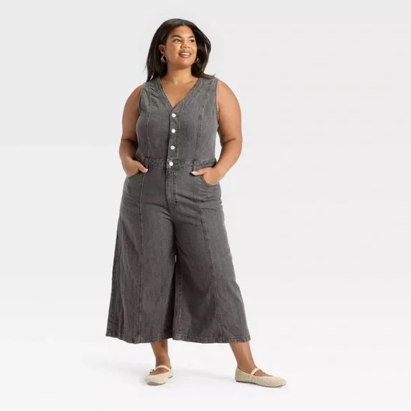 Women's Cropped Sleeveless Denim Jumpsuit - Universal Thread Black Wash 20 - Picture 2 of 3